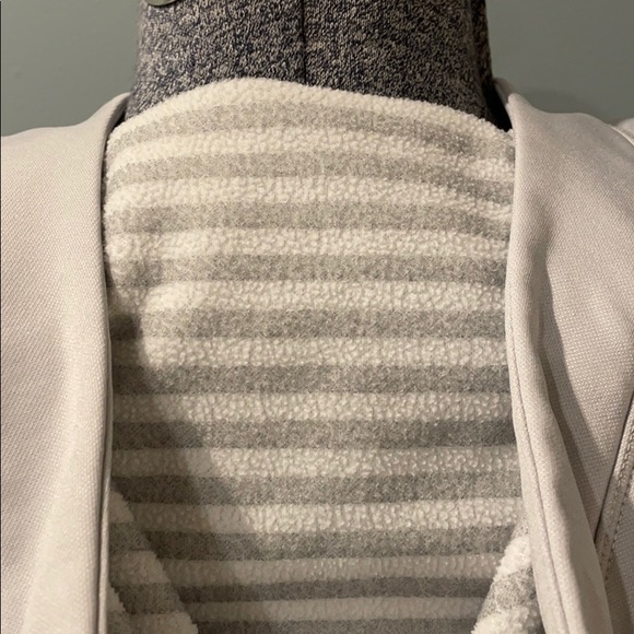 Lole Hooded Sweatshirt - Picture 5 of 16